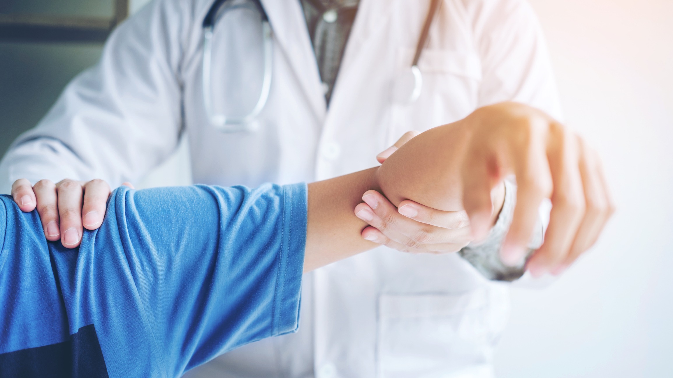 rehabilitación de las lesiones tendinosas traumáticas de la mano