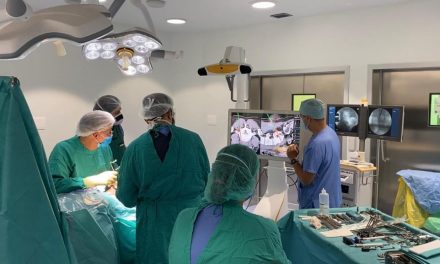 El Hospital Asepeyo Coslada realiza la primera cirugía  en España con un nuevo sistema inteligente de navegación